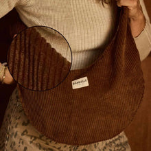 Charger l'image dans la galerie, Sac demi-lune NEW B - Gabrielle Paris